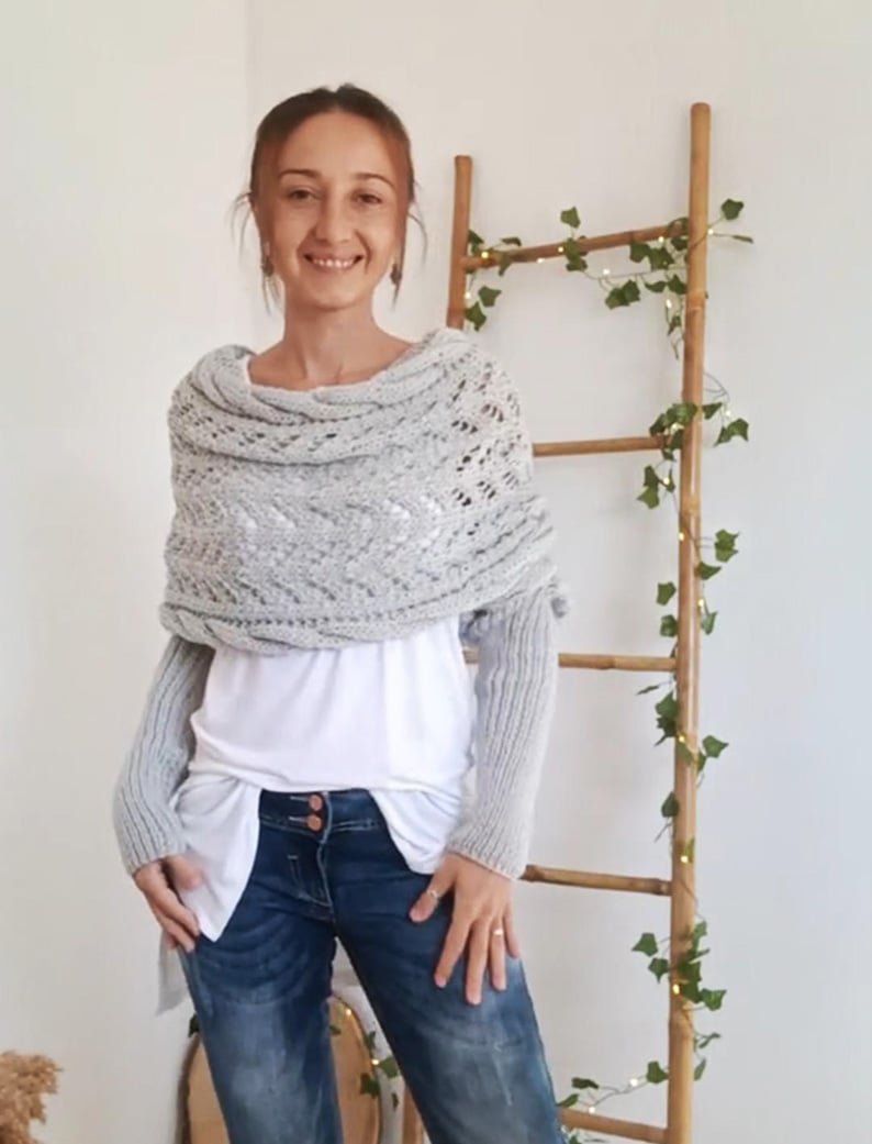 Nomine Snuggly Knitted Scarf with Sleeves