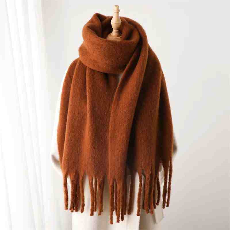 Flowy Scarf – Elegance and Warmth for Winter