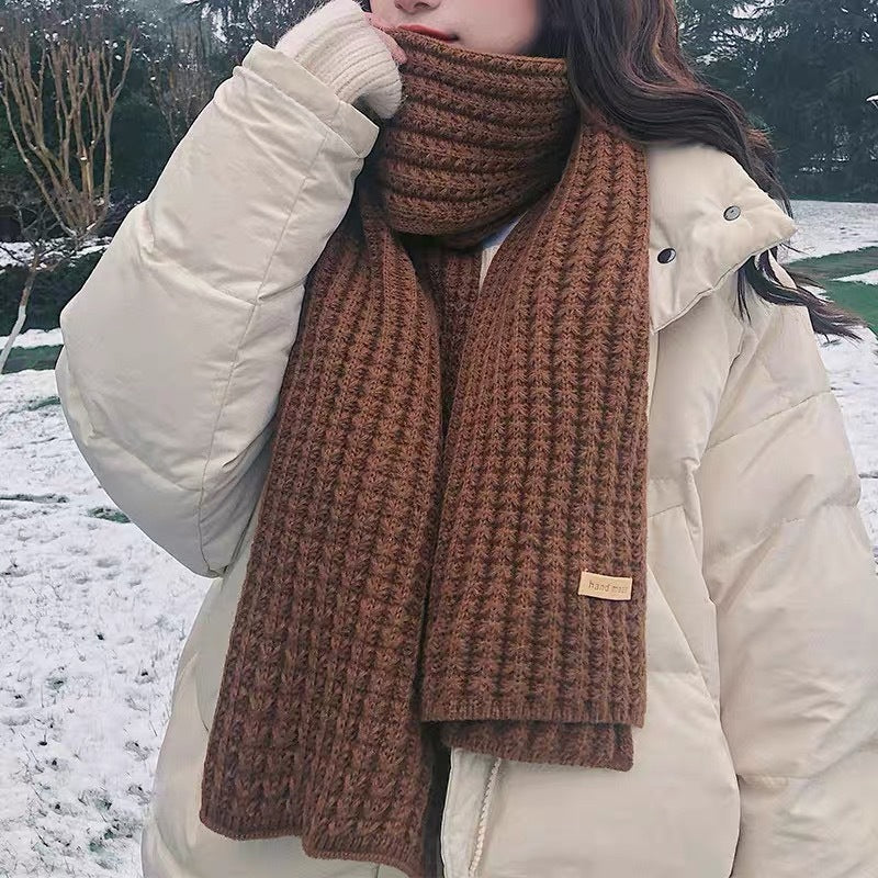 Elyna – Elegant Scarf for Winter