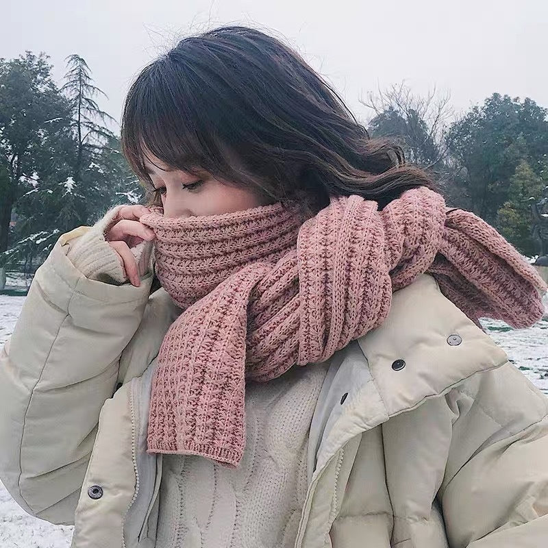 Elyna – Elegant Scarf for Winter